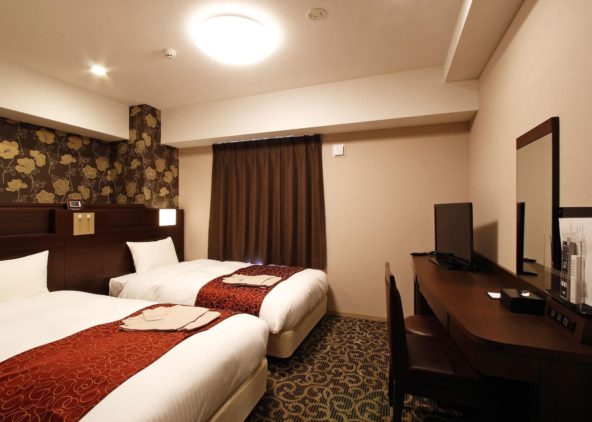 Hotel Hotel. Links Namba Ōsaka