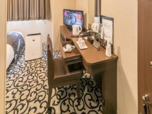 Hotel. Links Namba